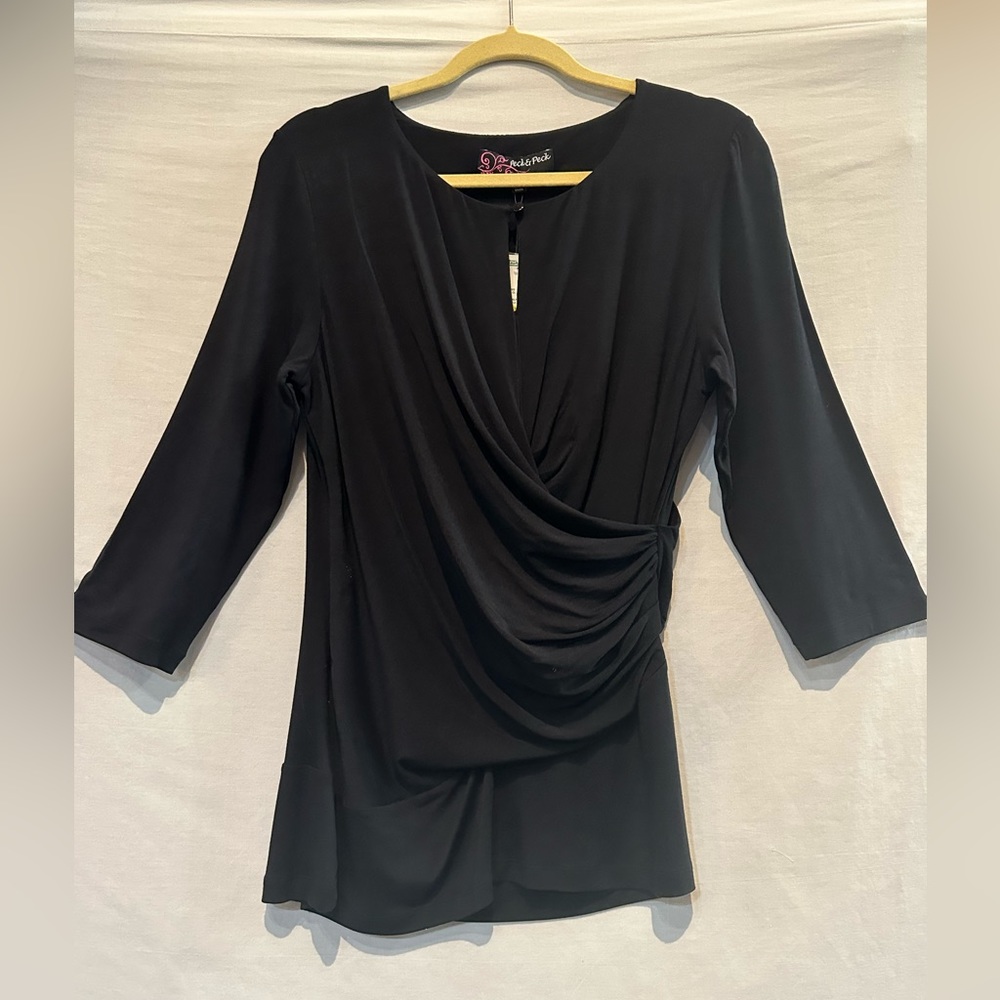NWT - Peck & Peck Draped Front Keyhole Closure Knit Top - Size Medium - Black